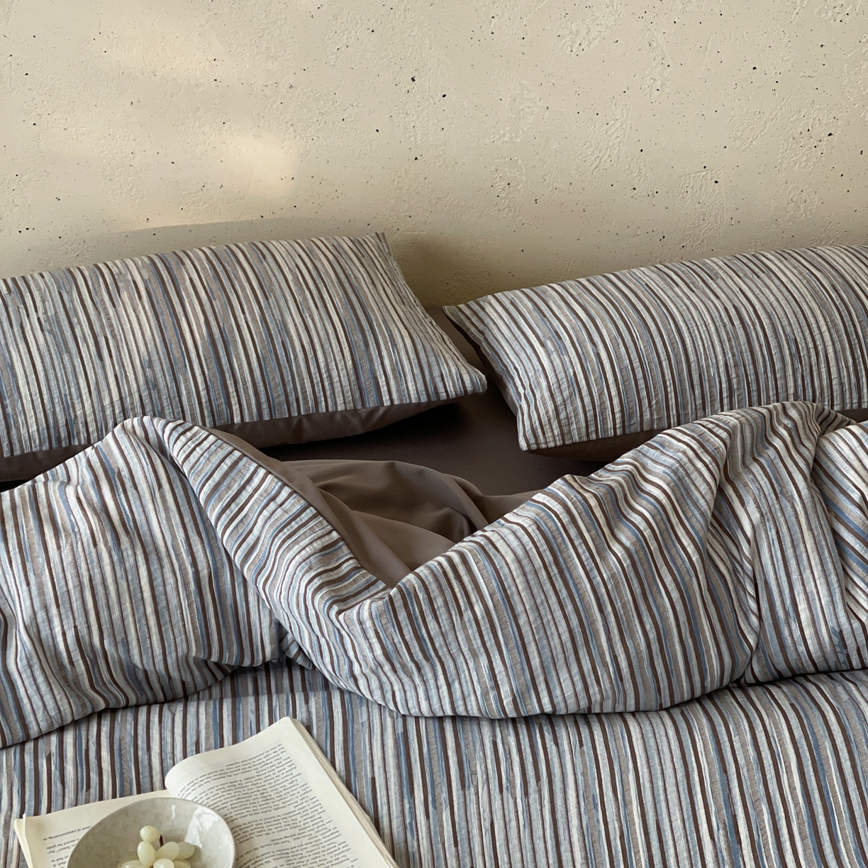 91家纺网 家纺一手货源 找家纺 云上 2026新款全棉纯棉色纺混段染条四件套-暮光 暮光-蓝咖灰