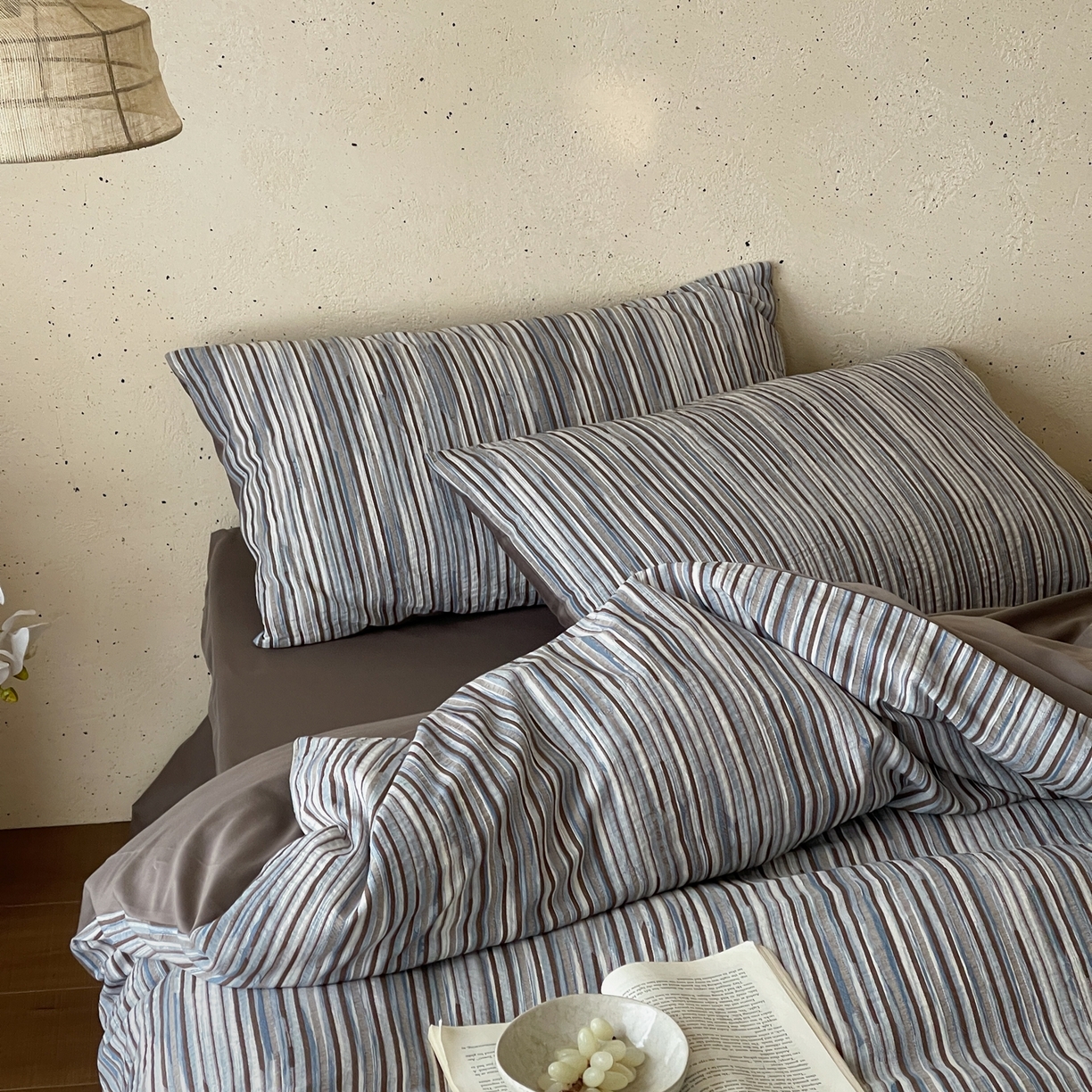 91家纺网 家纺一手货源 找家纺 云上 2026新款全棉纯棉色纺混段染条四件套-暮光 暮光-蓝咖灰