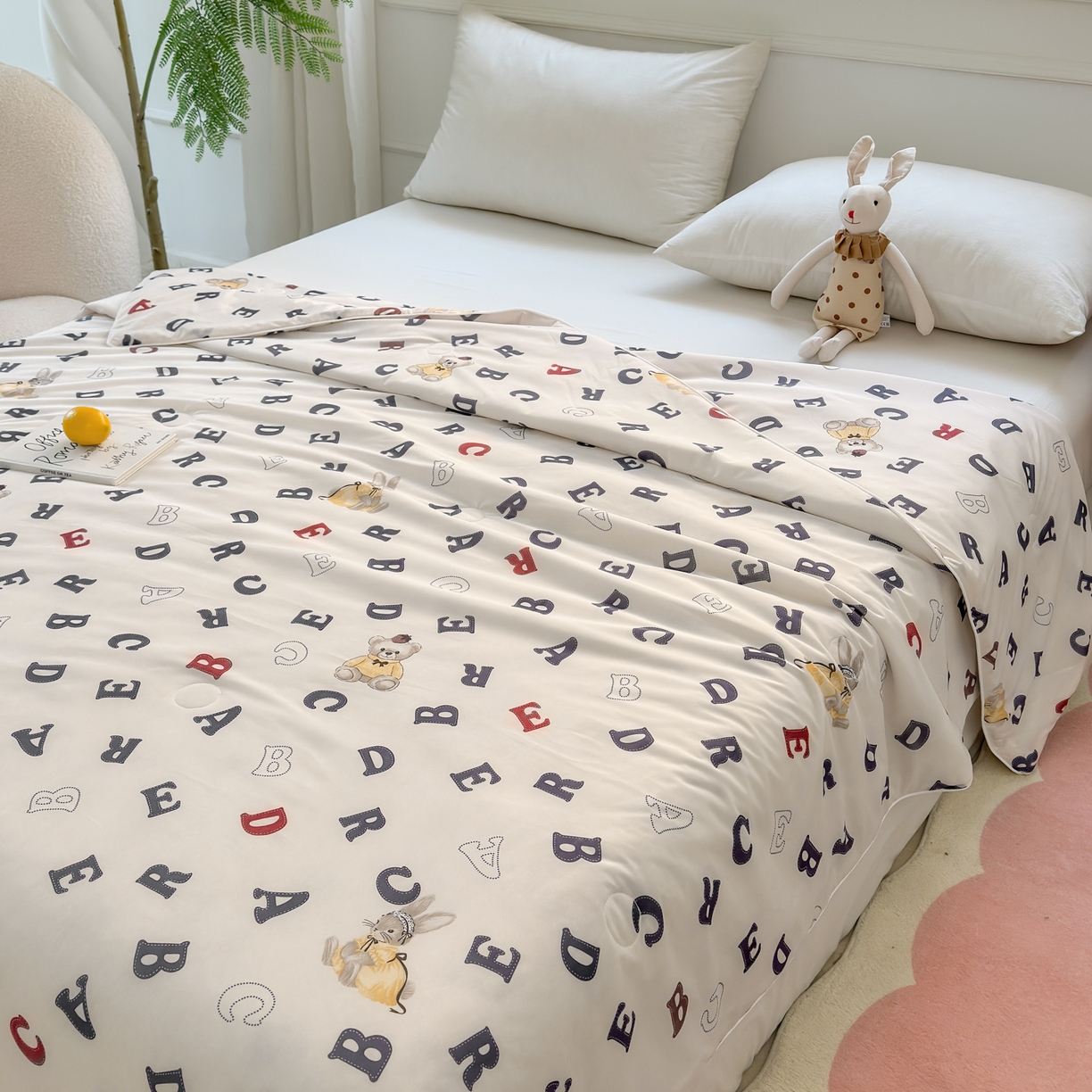 91家纺网 家纺一手货源 找家纺 雯雨家纺 2026新款A类凉感丝夏被夏凉被空调被 小熊日记