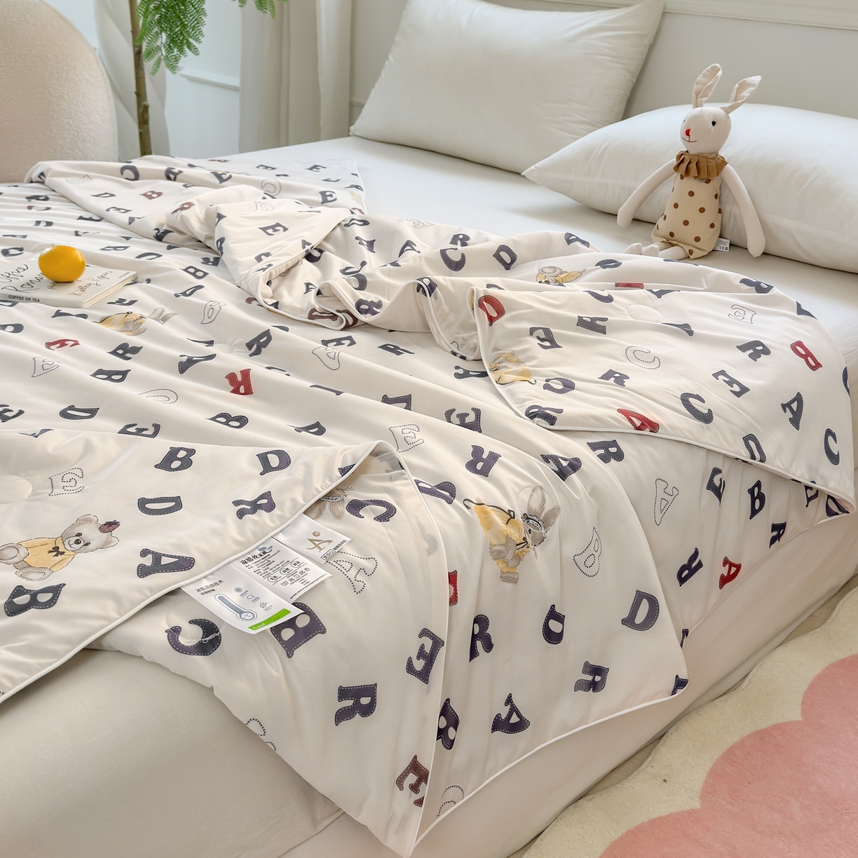 91家纺网 家纺一手货源 找家纺 雯雨家纺 2026新款A类凉感丝夏被夏凉被空调被 小熊日记