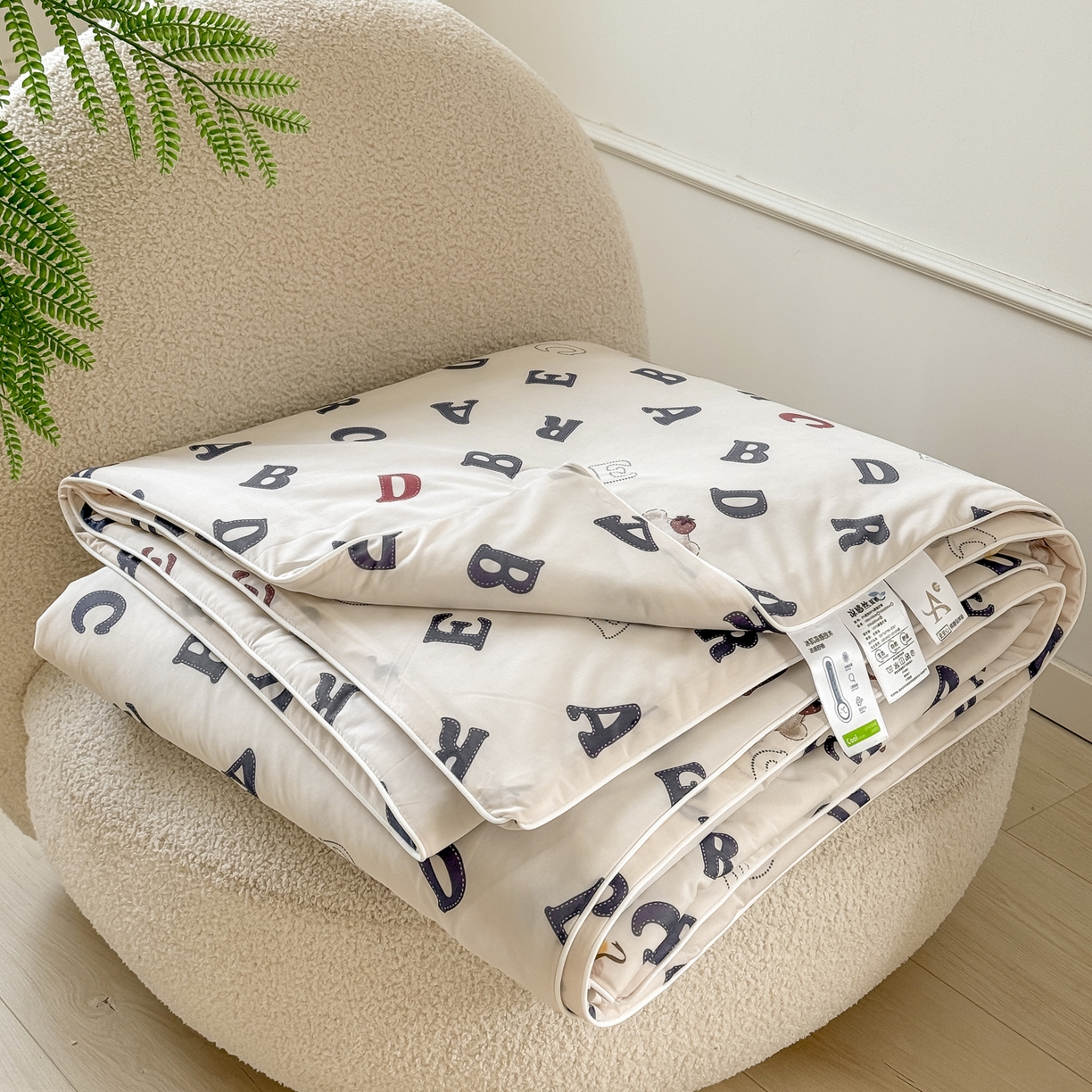 91家纺网 家纺一手货源 找家纺 雯雨家纺 2026新款A类凉感丝夏被夏凉被空调被 小熊日记