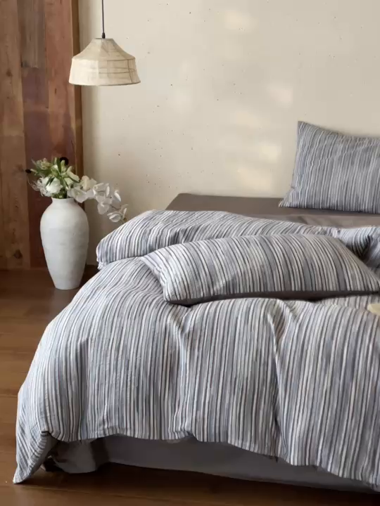 91家纺网 家纺一手货源 找家纺 云上 2026新款全棉纯棉色纺混段染条四件套-暮光 暮光-蓝咖灰