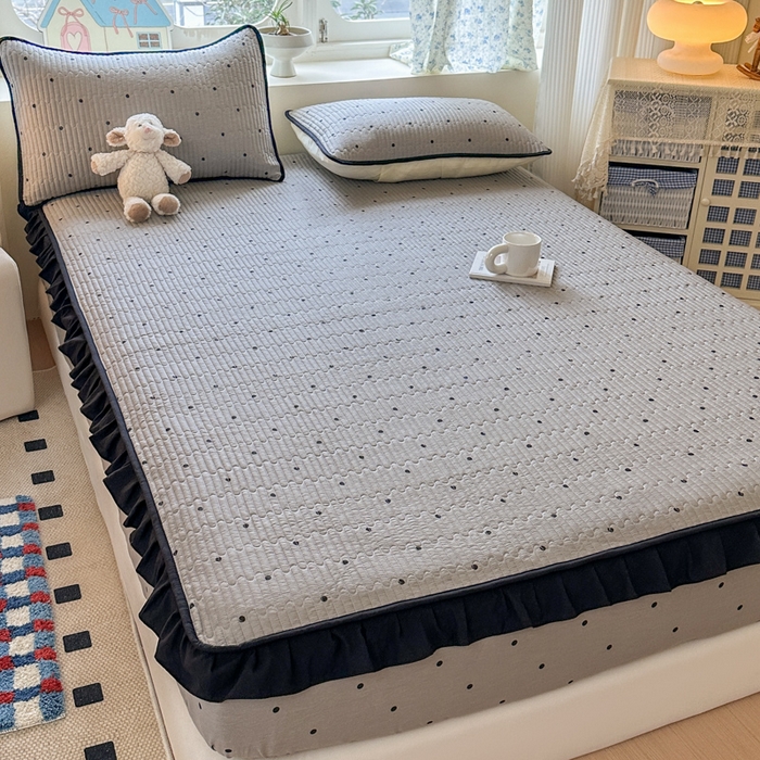 91家纺网 家纺一手货源 找家纺 欣宜家纺 2026新款花边全棉纯棉印花夹棉床笠床垫保护套罩 波点