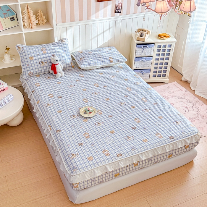 91家纺网 家纺一手货源 找家纺 欣宜家纺 2026新款花边全棉纯棉印花夹棉床笠床垫保护套罩 童年