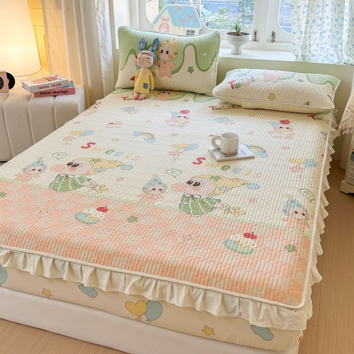 91家纺网 家纺一手货源 找家纺 欣宜家纺 2026新款花边全棉纯棉印花夹棉床笠床垫保护套罩 泡泡星人