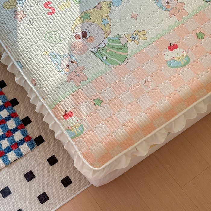 91家纺网 家纺一手货源 找家纺 欣宜家纺 2026新款花边全棉纯棉印花夹棉床笠床垫保护套罩 泡泡星人