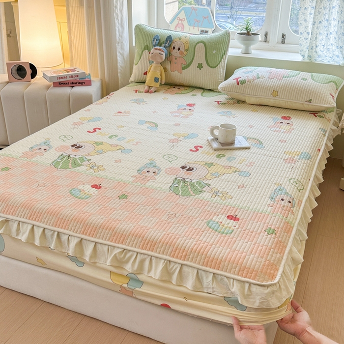 91家纺网 家纺一手货源 找家纺 欣宜家纺 2026新款花边全棉纯棉印花夹棉床笠床垫保护套罩 泡泡星人