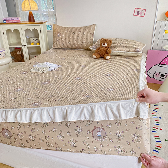 91家纺网 家纺一手货源 找家纺 欣宜家纺 2026新款花边全棉纯棉印花夹棉床笠床垫保护套罩 碎花兔兔