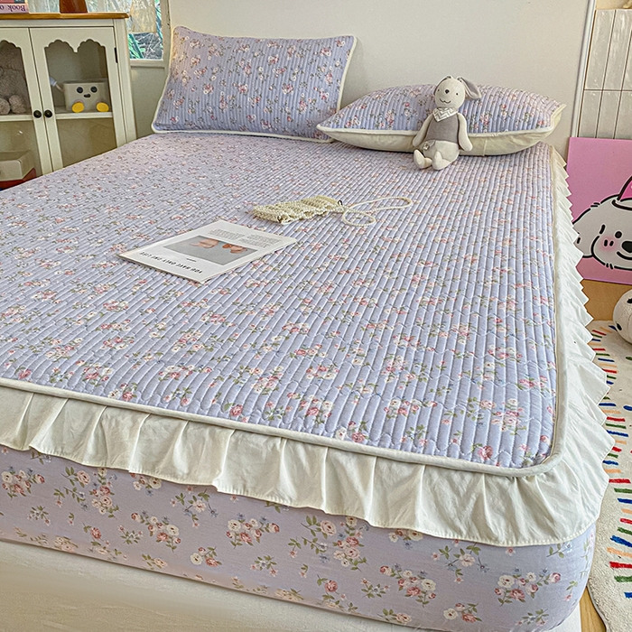 91家纺网 家纺一手货源 找家纺 欣宜家纺 2026新款花边全棉纯棉印花夹棉床笠床垫保护套罩 花田紫