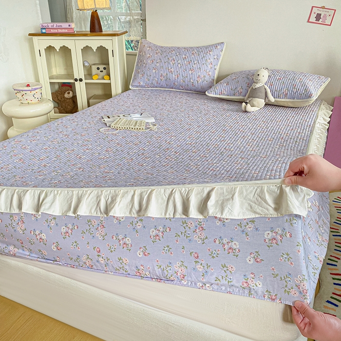 91家纺网 家纺一手货源 找家纺 欣宜家纺 2026新款花边全棉纯棉印花夹棉床笠床垫保护套罩 花田紫