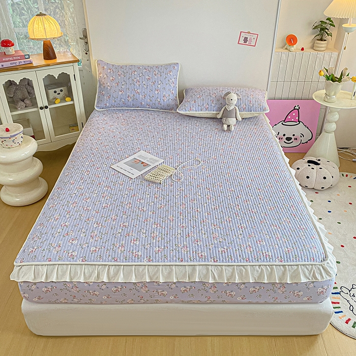 91家纺网 家纺一手货源 找家纺 欣宜家纺 2026新款花边全棉纯棉印花夹棉床笠床垫保护套罩 花田紫