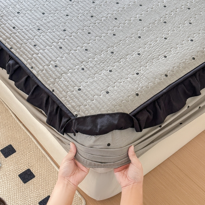 91家纺网 家纺一手货源 找家纺 欣宜家纺 2026新款花边全棉纯棉印花夹棉床笠床垫保护套罩 波点