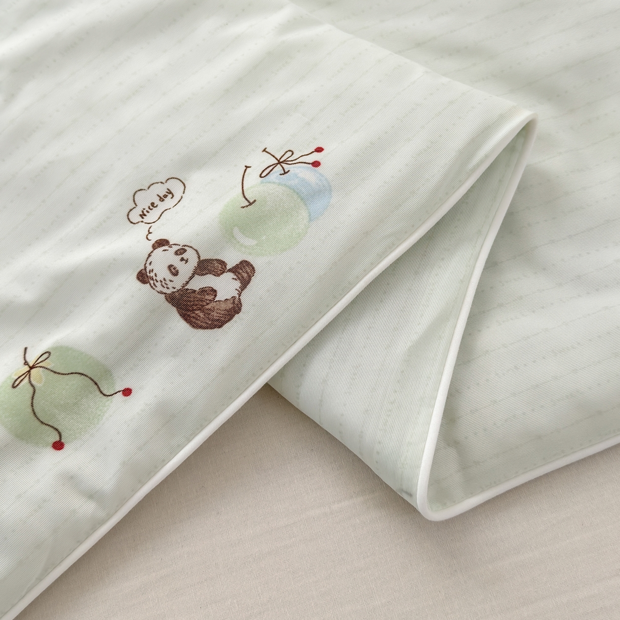 91家纺网 家纺一手货源 找家纺 雯雨家纺 2026新款A类凉感丝夏被夏凉被空调被 熊猫戏球