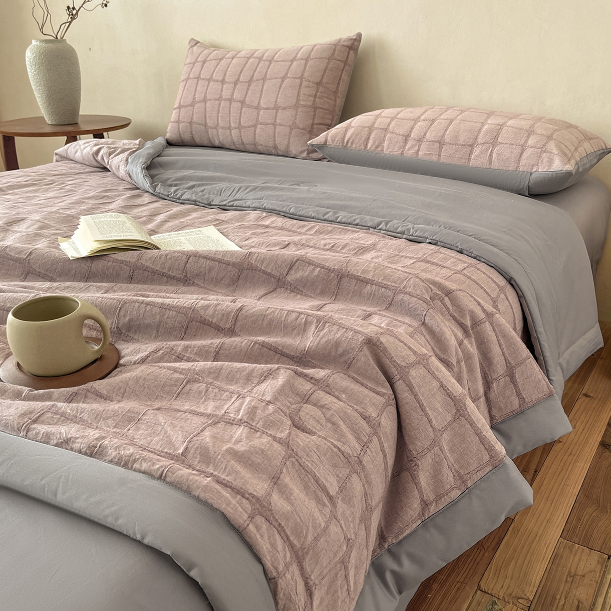 91家纺网 家纺一手货源 找家纺 吾秀家居 2026新款全棉纯棉大提花新疆棉花夏被夏凉被空调被四件套-石纹 石纹-豆沙