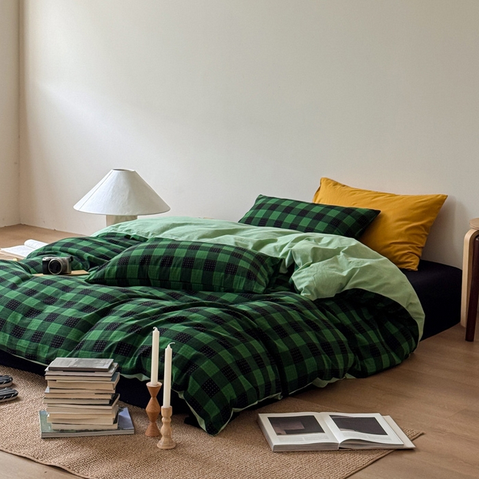 91家纺网 家纺一手货源 找家纺 艾沁家纺 2026新款复古风全棉色织水洗提花四件套 绿黑棋盘格十字提花主图