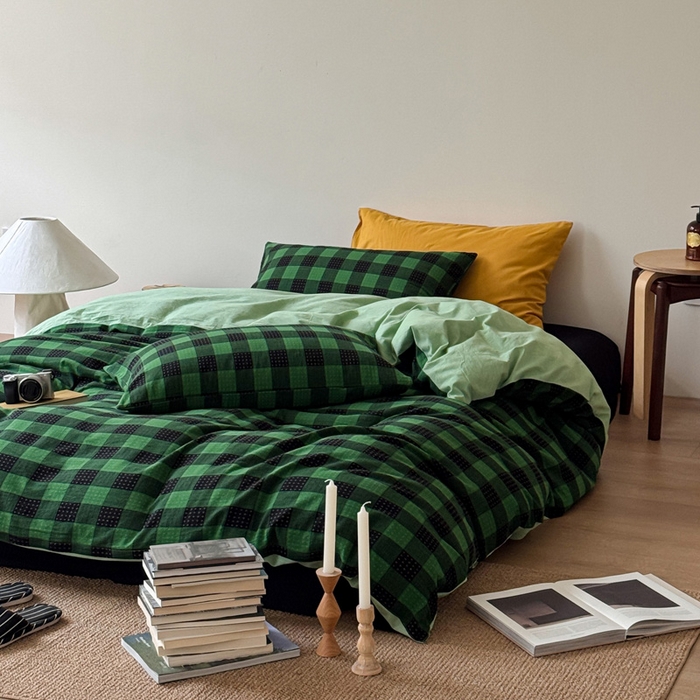 91家纺网 家纺一手货源 找家纺 艾沁家纺 2026新款复古风全棉色织水洗提花四件套 绿黑棋盘格十字提花主图