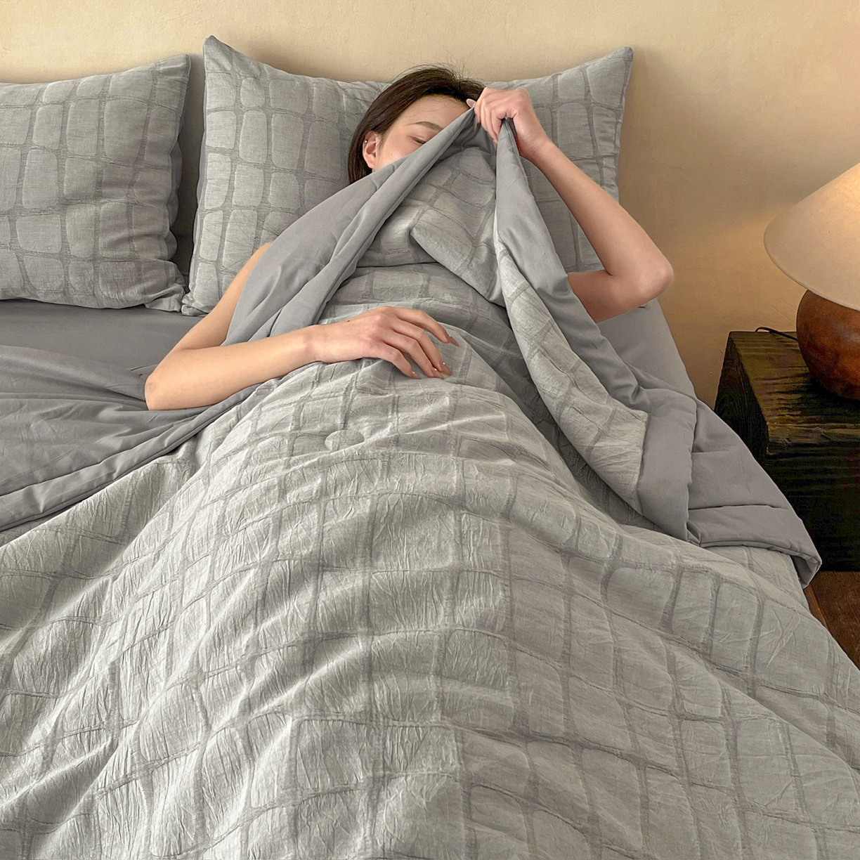 91家纺网 家纺一手货源 找家纺 吾秀家居 2026新款全棉纯棉大提花新疆棉花夏被夏凉被空调被四件套-石纹 石纹-浅灰