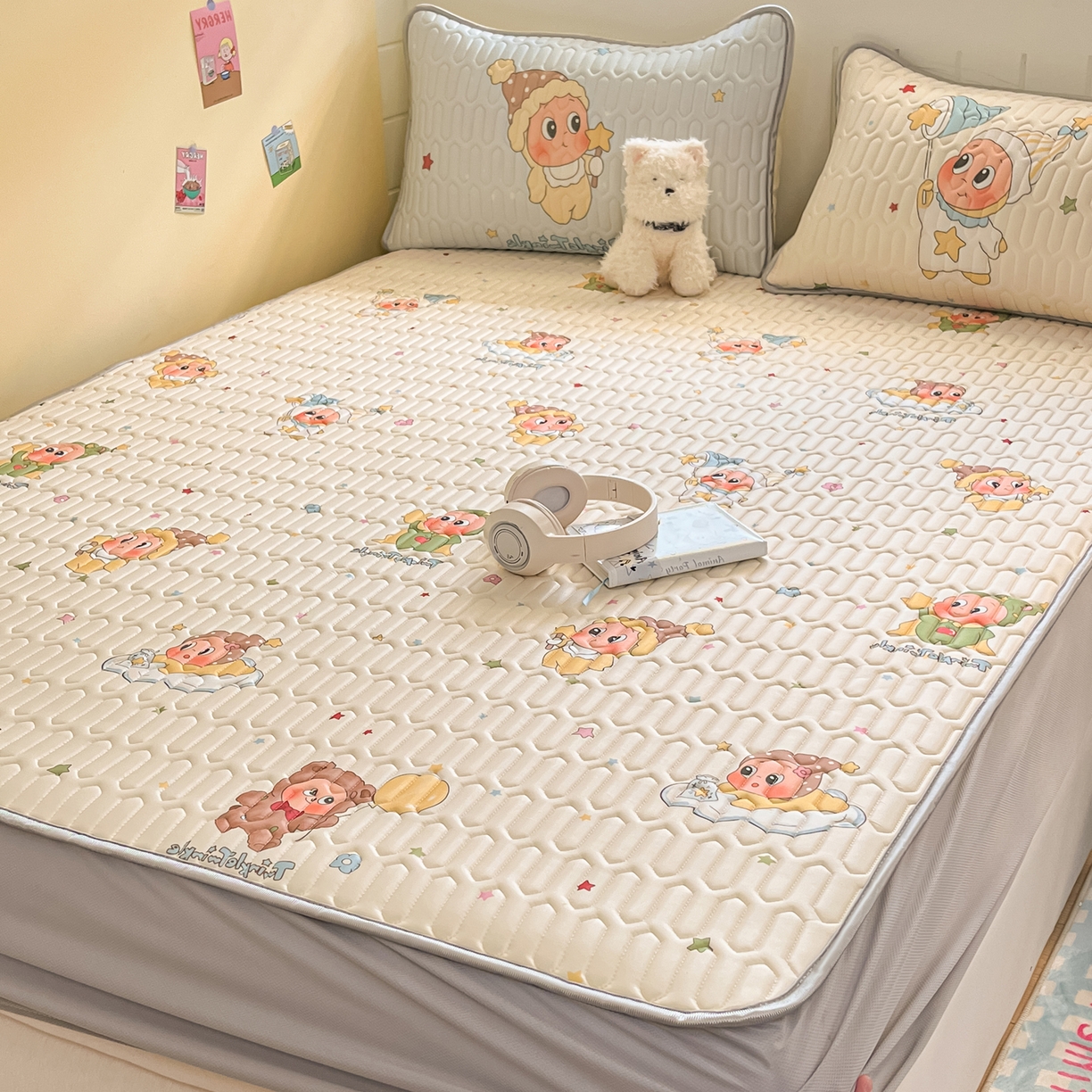 91家纺网 家纺一手货源 找家纺 摩妮卡 2026春夏新款凉感丝印花小清新乳胶凉席席子床笠款三件套 可爱宝宝