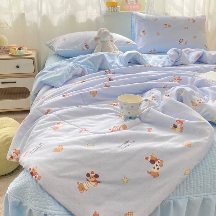 91家纺网 家纺一手货源 找家纺 优贝家纺 2026新款水洗棉古棉床盖夏被四件套 小狗派对