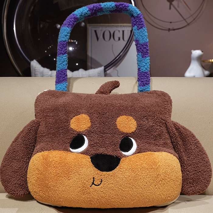 91家纺网 家纺一手货源 找家纺 （总）仟亿莱 2026新款腊肠狗手提式抱枕被