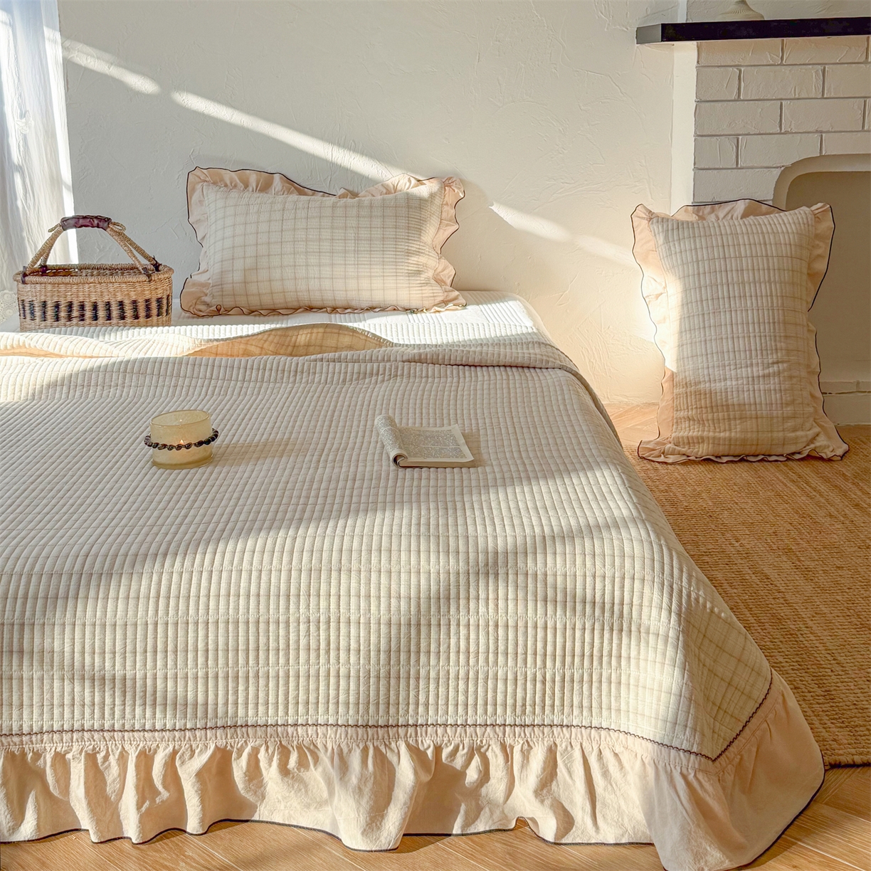 91家纺网 家纺一手货源 找家纺 欣宜家纺 2026新款全棉色织水洗棉床盖三件套 芝士奶格