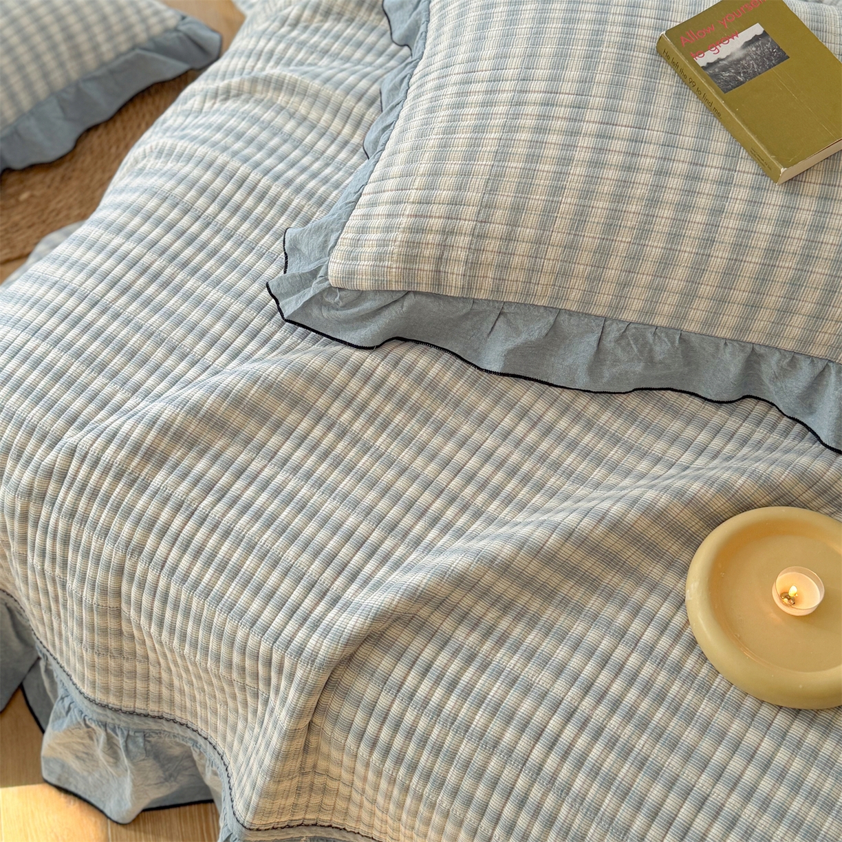 91家纺网 家纺一手货源 找家纺 欣宜家纺 2026新款全棉色织水洗棉床盖三件套 海盐细格