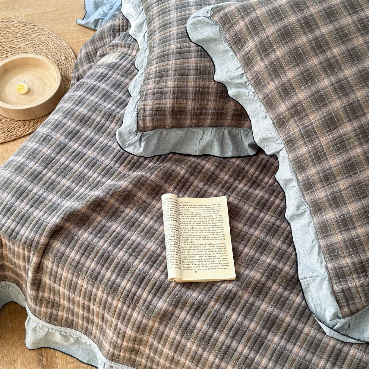 91家纺网 家纺一手货源 找家纺 欣宜家纺 2026新款全棉色织水洗棉床盖三件套 雾蓝格