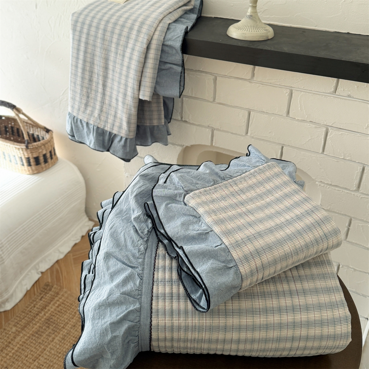 91家纺网 家纺一手货源 找家纺 欣宜家纺 2026新款全棉色织水洗棉床盖三件套 海盐细格