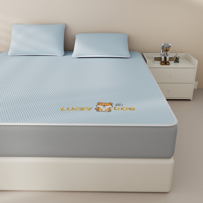 91家纺网 家纺一手货源 找家纺 好福居 2026新款PE冰豆豆席-床笠款-床席款凉席三件套 幸运小狗-蓝床笠款