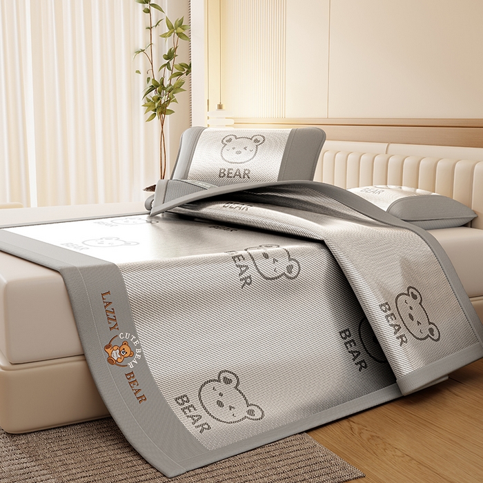 91家纺网 家纺一手货源 找家纺 （总）好福居 2026新款冰藤刺绣凉感席凉席-卡皮巴拉款-小熊款