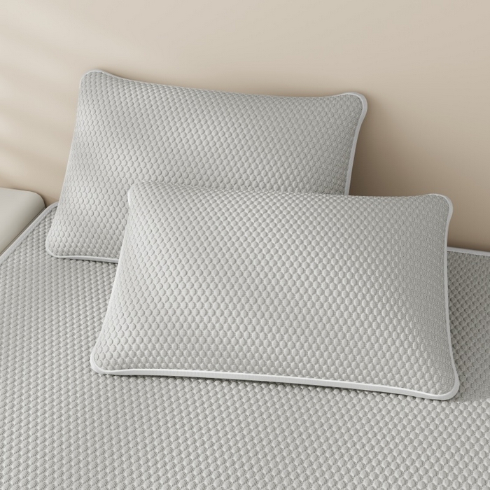 91家纺网 家纺一手货源 找家纺 好福居 2026新款PE冰豆豆席-床笠款-床席款凉席三件套 幸运小狗-灰床笠款