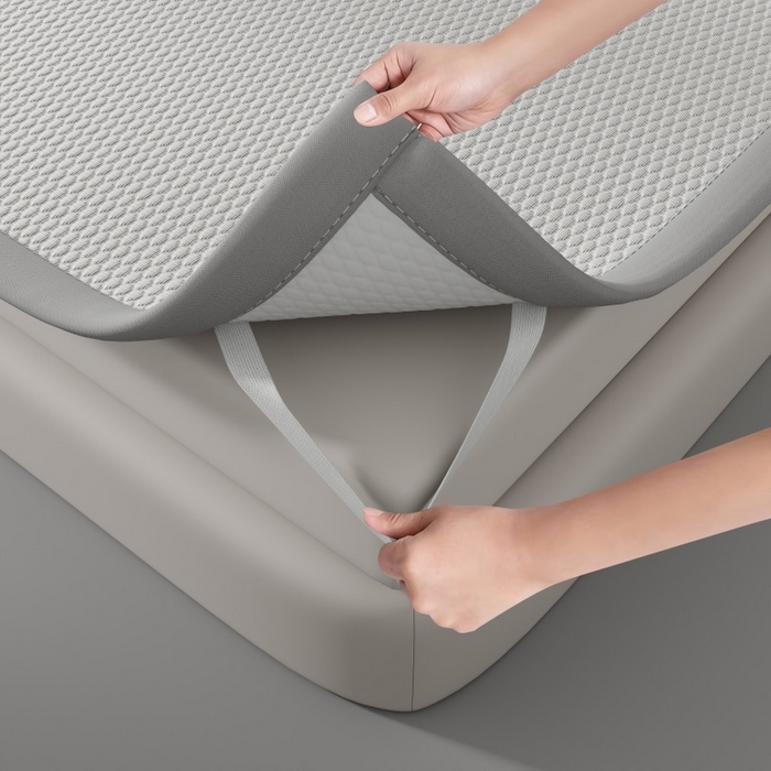 91家纺网 家纺一手货源 找家纺 好福居 2026新款PE冰豆豆席-床笠款-床席款凉席三件套 幸运小狗-灰床席款