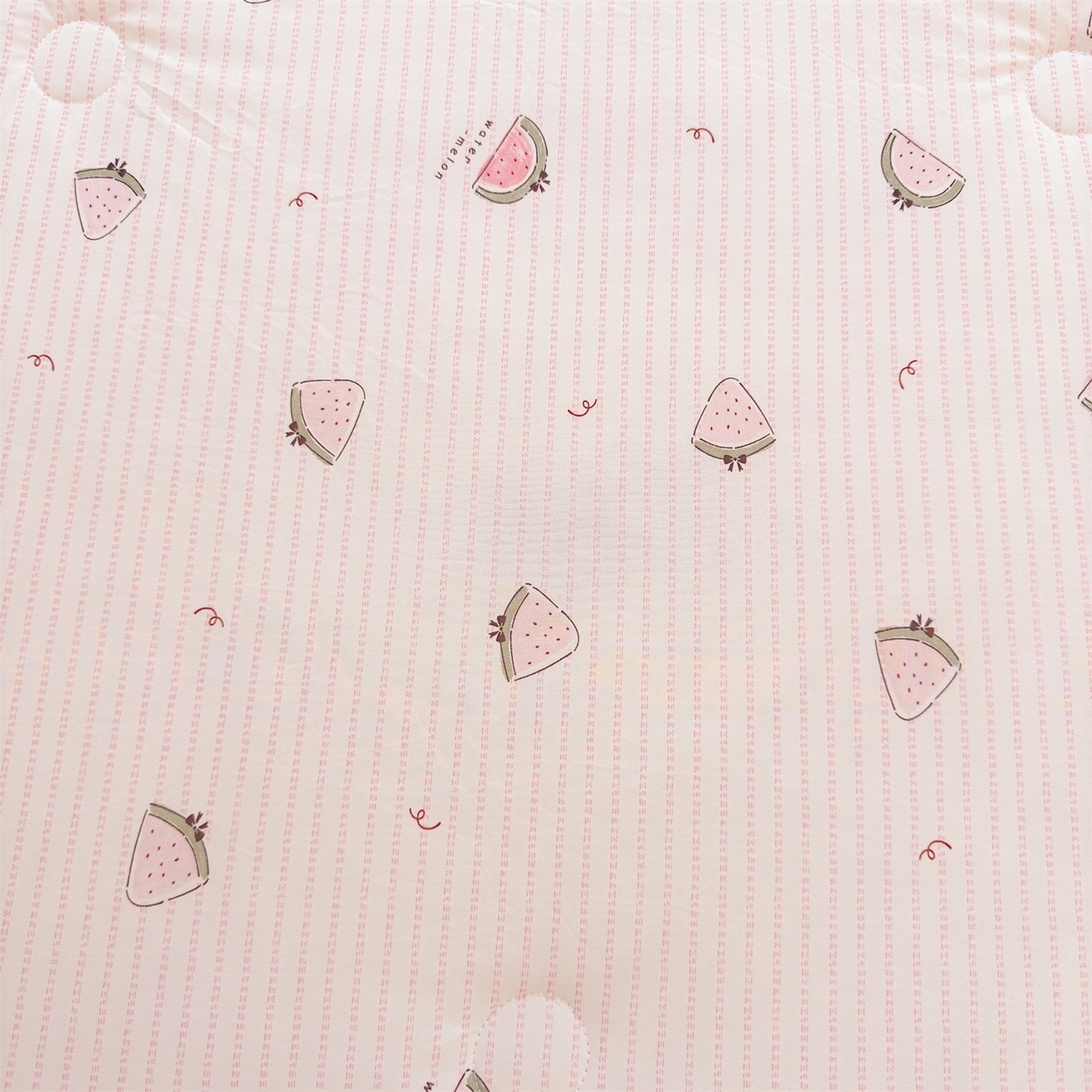 91家纺网 家纺一手货源 找家纺 景眠 2026新款凉感丝印花仿锦氨大豆夏被夏凉被空调被 西瓜派