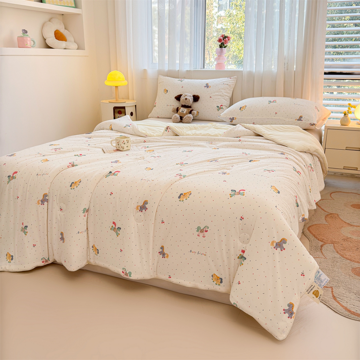 91家纺网 家纺一手货源 找家纺 景眠 2026新款凉感丝印花仿锦氨大豆夏被夏凉被空调被 犬马之恋