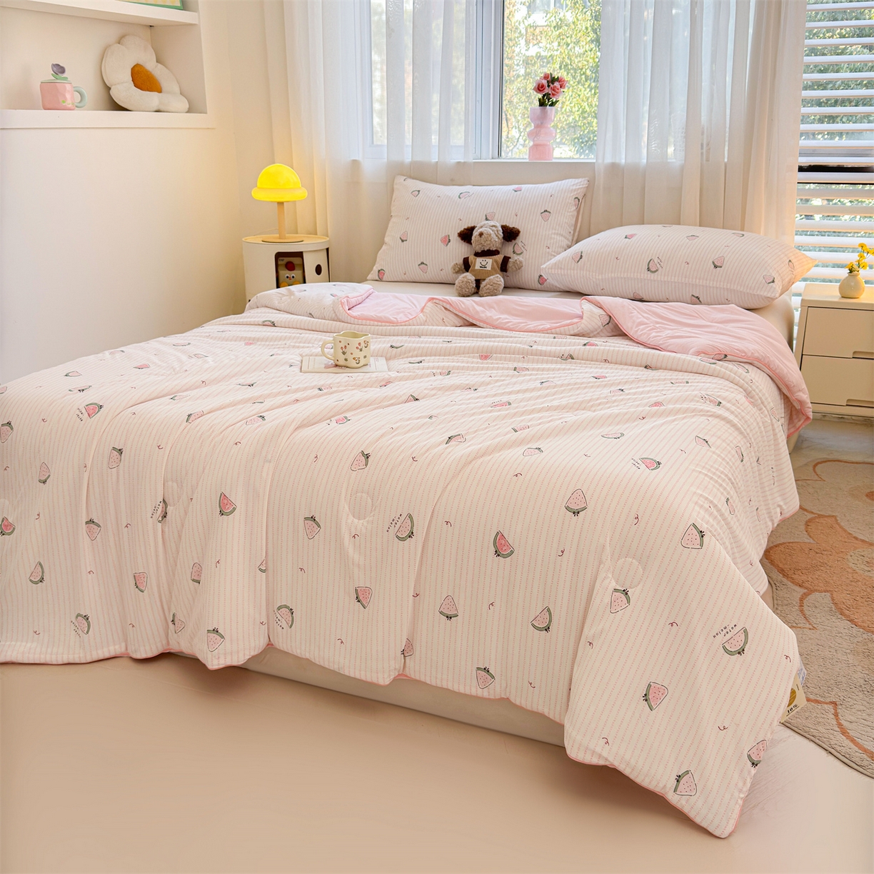 91家纺网 家纺一手货源 找家纺 景眠 2026新款凉感丝印花仿锦氨大豆夏被夏凉被空调被 西瓜派