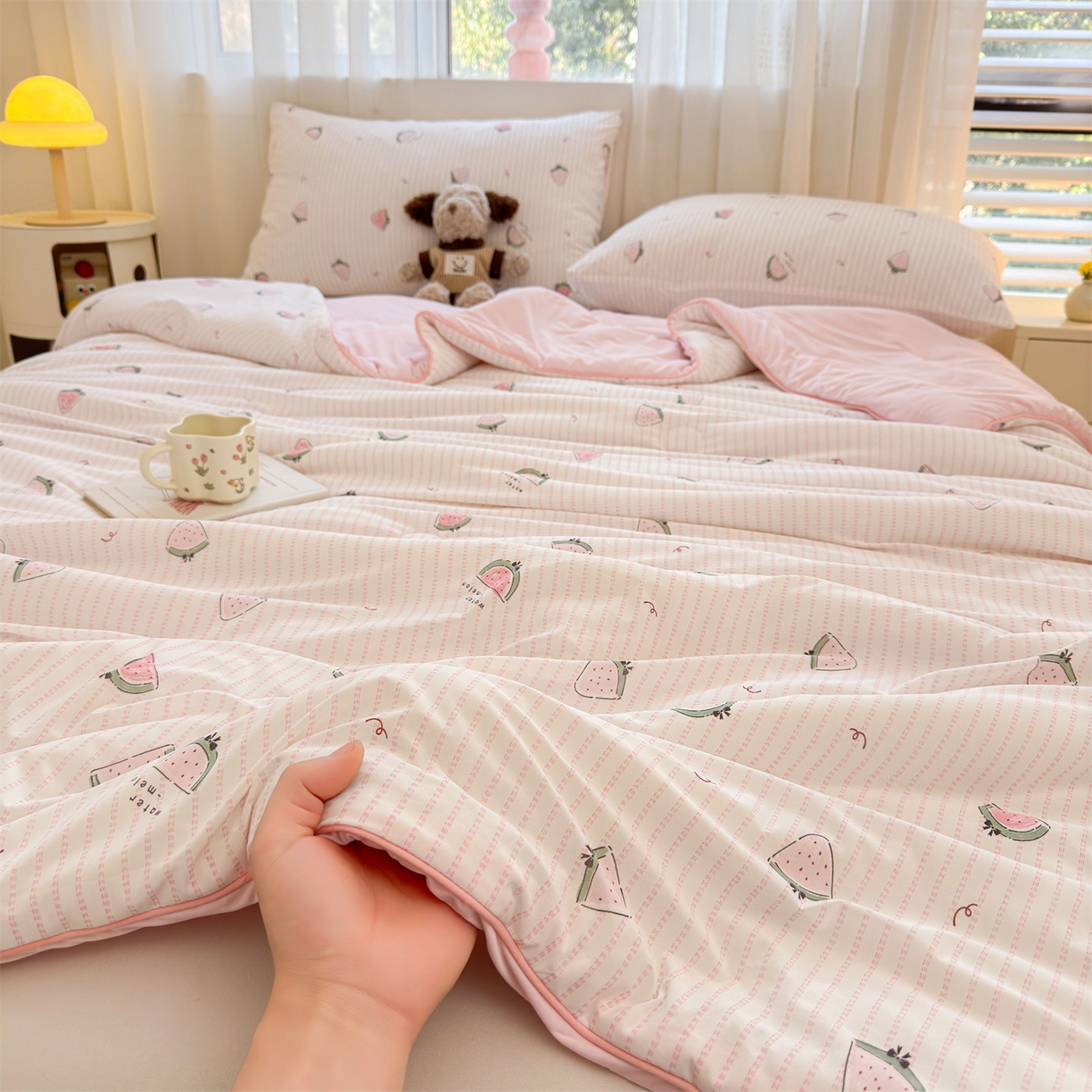 91家纺网 家纺一手货源 找家纺 景眠 2026新款凉感丝印花仿锦氨大豆夏被夏凉被空调被 西瓜派