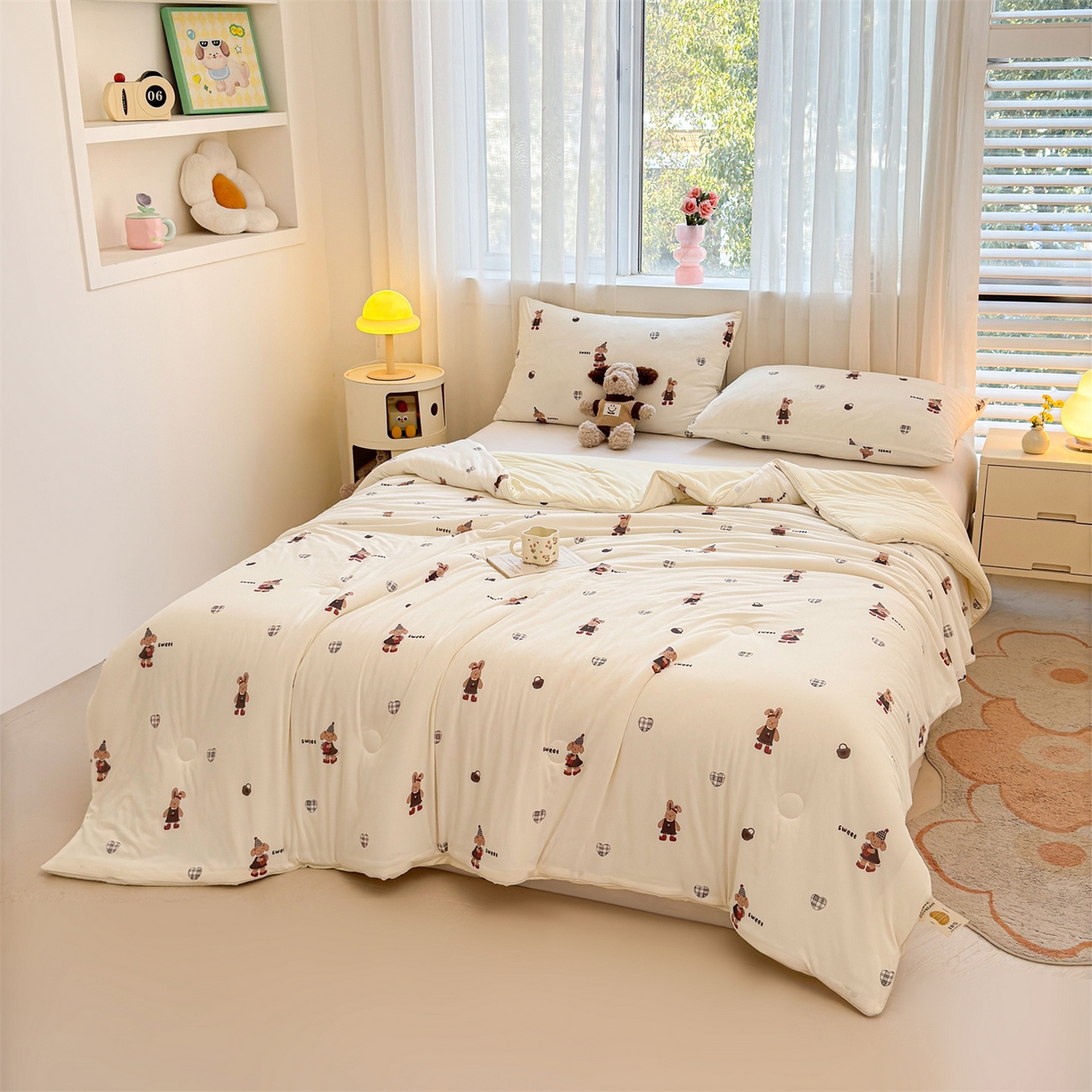 91家纺网 家纺一手货源 找家纺 景眠 2026新款凉感丝印花仿锦氨大豆夏被夏凉被空调被 甜心小熊