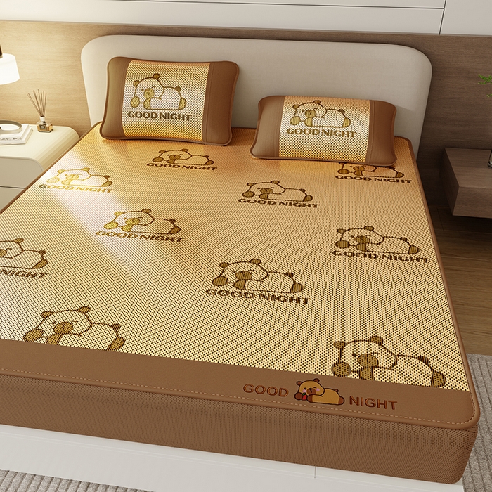 91家纺网 家纺一手货源 找家纺 好福居 2026新款冰藤刺绣凉感席凉席-卡皮巴拉款-小熊款 冰藤卡皮巴拉-咖-床笠款