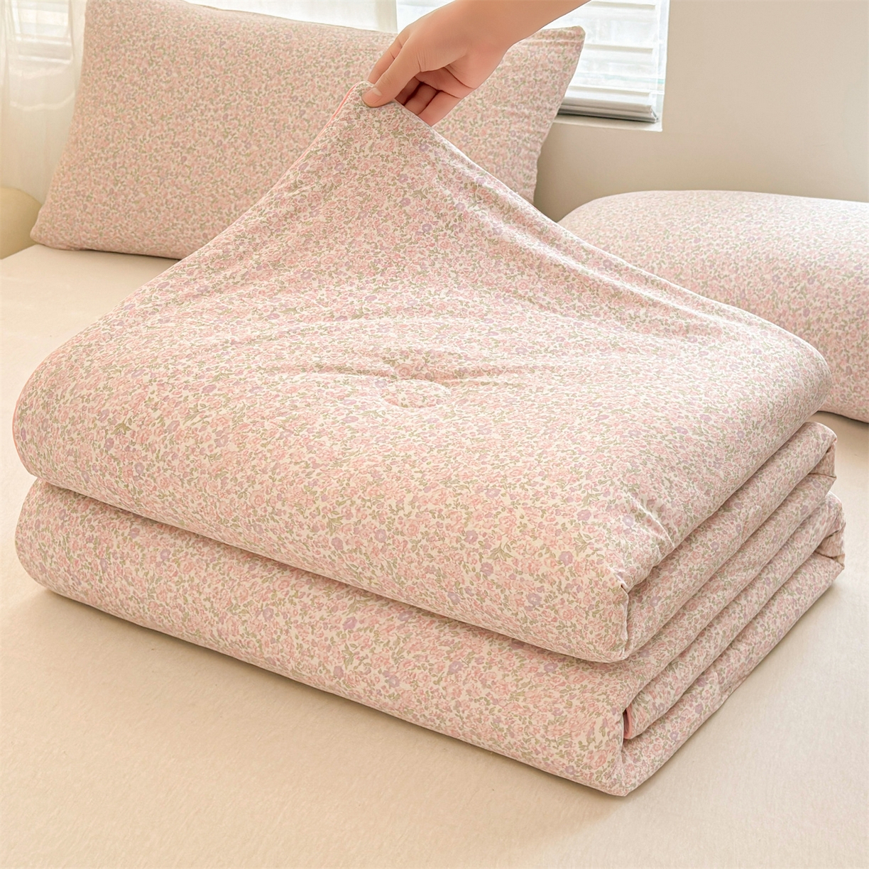 91家纺网 家纺一手货源 找家纺 景眠 2026新款凉感丝印花仿锦氨大豆夏被夏凉被空调被 夏日铃兰