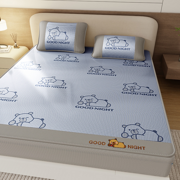 91家纺网 家纺一手货源 找家纺 好福居 2026新款冰藤刺绣凉感席凉席-卡皮巴拉款-小熊款 冰藤卡皮巴拉-蓝--床笠款