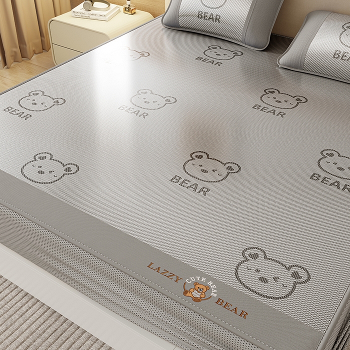 91家纺网 家纺一手货源 找家纺 好福居 2026新款冰藤刺绣凉感席凉席-卡皮巴拉款-小熊款 冰藤小熊-灰-床笠款