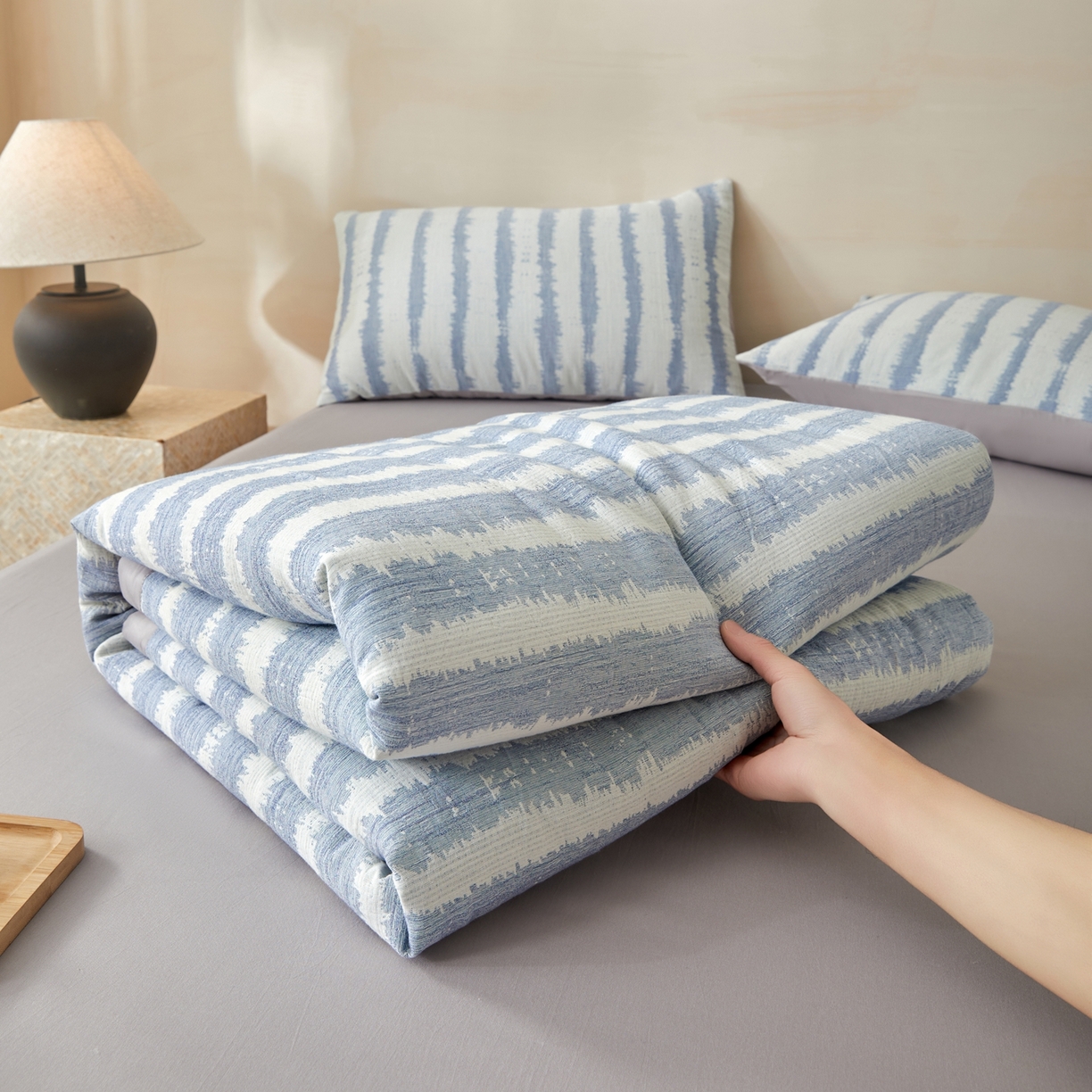 91家纺网 家纺一手货源 找家纺 （总）吾秀家居 2026新款全棉纯棉大提花新疆棉花夏被夏凉被空调被四件套-律动