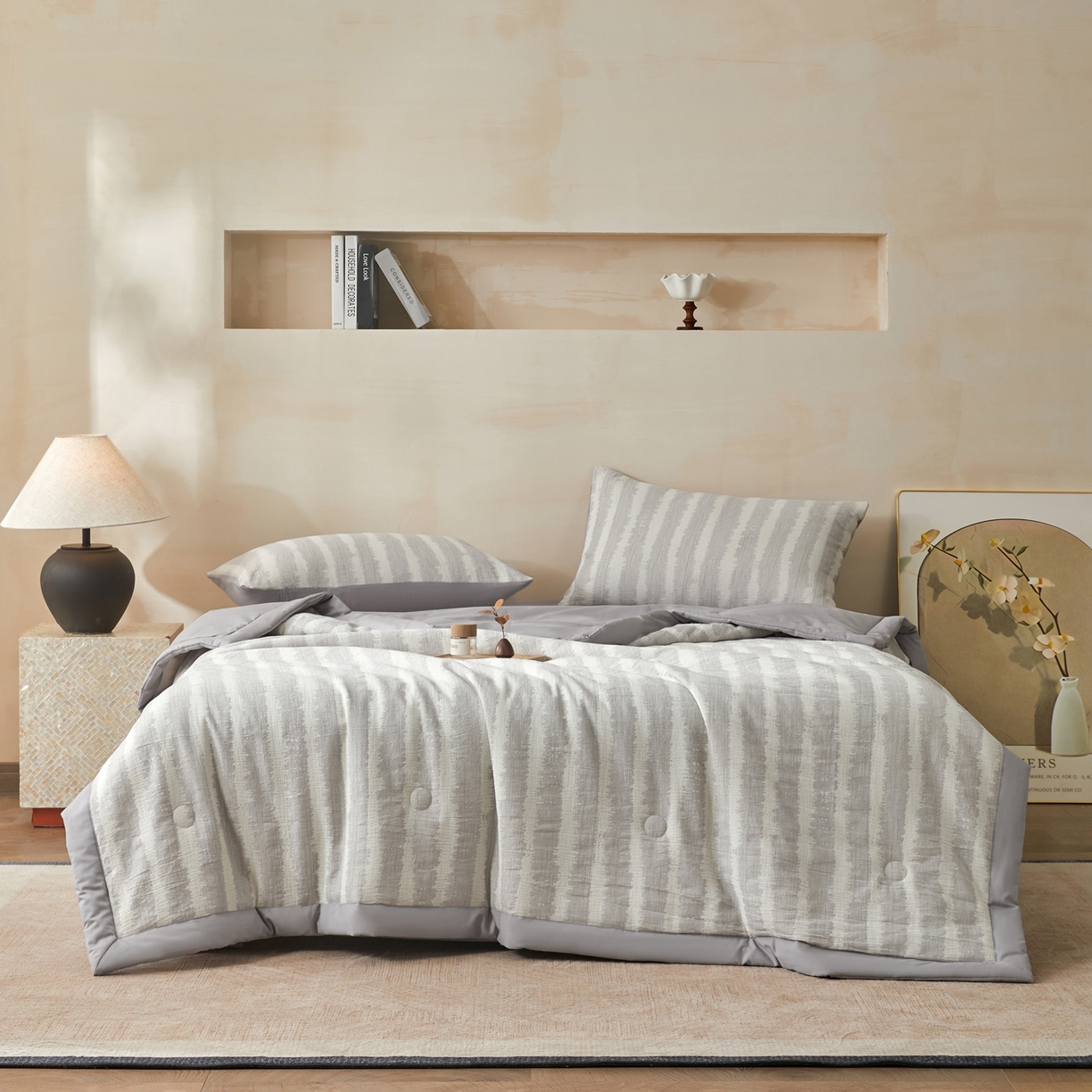 91家纺网 家纺一手货源 找家纺 吾秀家居 2026新款全棉纯棉大提花新疆棉花夏被夏凉被空调被四件套-律动 律动-浅灰