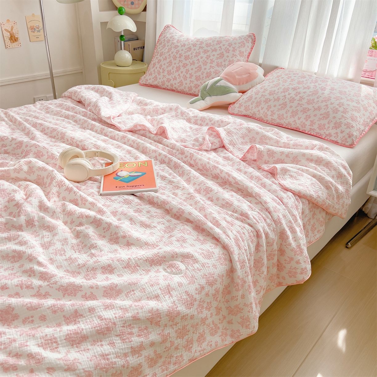 91家纺网 家纺一手货源 找家纺 兄弟坊 2026春夏新款全棉纯棉印花双层皱皱纱(滚边款)夏被纱布夏凉被午睡被盖毯夏凉被 花影梦痕