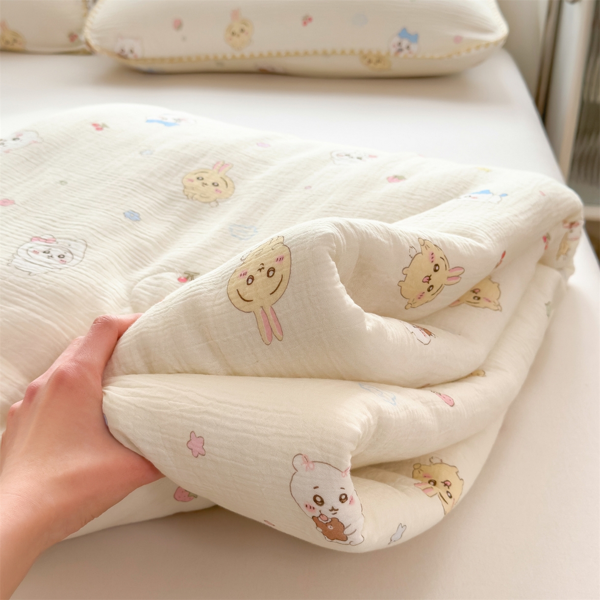 91家纺网 家纺一手货源 找家纺 兄弟坊 2026春夏新款全棉纯棉印花双层皱皱纱(滚边款)夏被纱布夏凉被午睡被盖毯夏凉被 吉伊眠