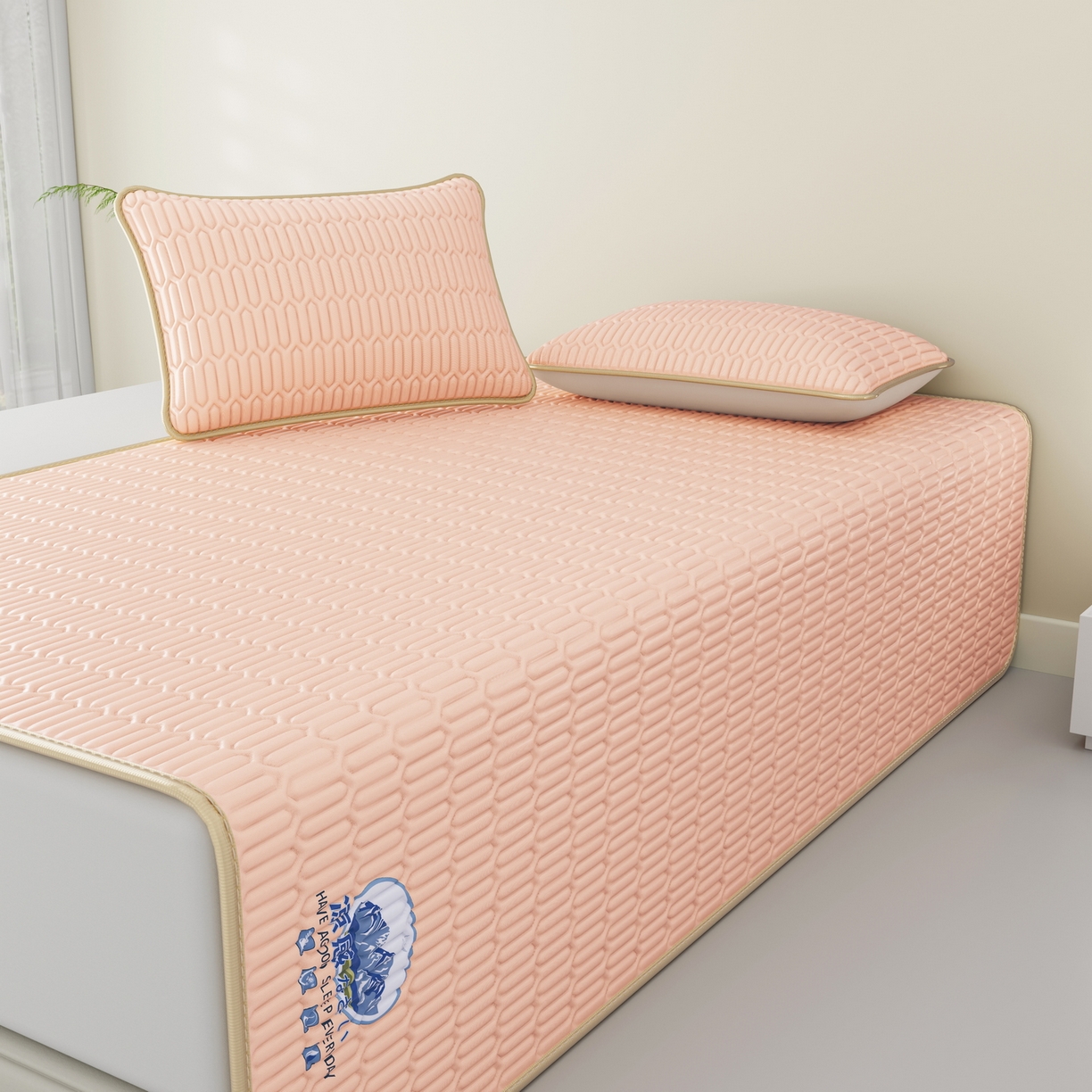 91家纺网 家纺一手货源 找家纺 家品罗兰 2026新款夏季A类乳胶冰丝席纯色家用双人冰丝席宿舍席子软可机洗折叠床单软垫床垫夏天空调席两三件套 富士山-玉色