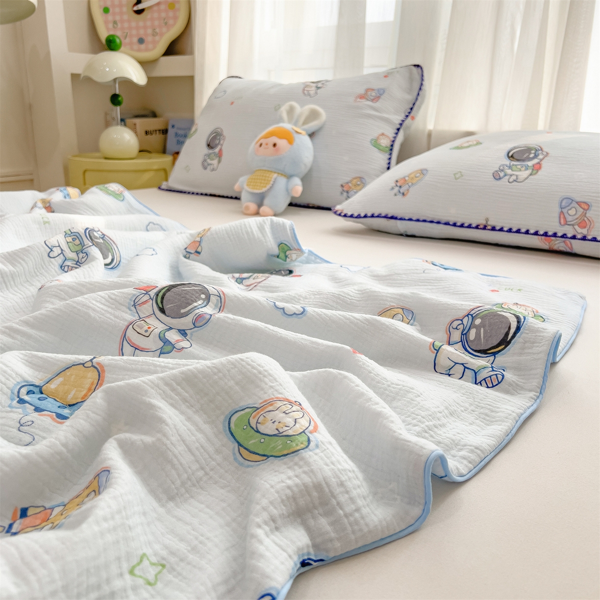 91家纺网 家纺一手货源 找家纺 兄弟坊 2026春夏新款全棉纯棉印花双层皱皱纱(滚边款)夏被纱布夏凉被午睡被盖毯夏凉被 穹宇梦