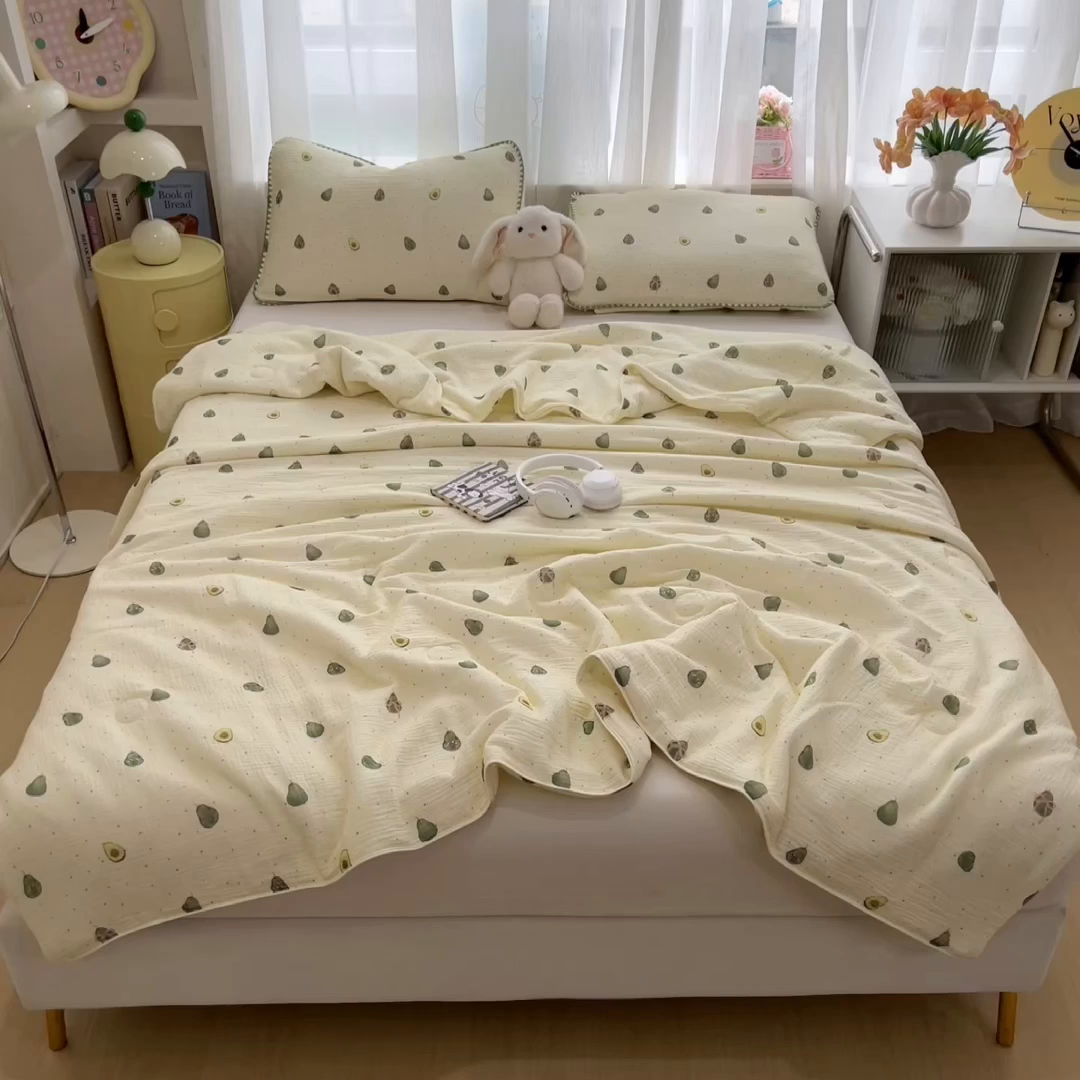 91家纺网 家纺一手货源 找家纺 兄弟坊 2026春夏新款全棉纯棉印花双层皱皱纱(滚边款)夏被纱布夏凉被午睡被盖毯夏凉被 柔青