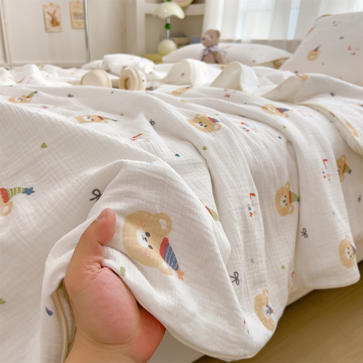 91家纺网 家纺一手货源 找家纺 兄弟坊 2026春夏新款全棉纯棉印花双层皱皱纱(滚边款)夏被纱布夏凉被午睡被盖毯夏凉被 星熊派