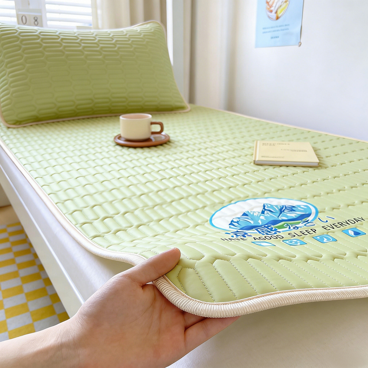 91家纺网 家纺一手货源 找家纺 家品罗兰 2026新款夏季A类乳胶冰丝席纯色冰丝凉席宿舍单人席子软可机洗可折叠床单软垫床垫夏天空调席两三件套 富士山果绿